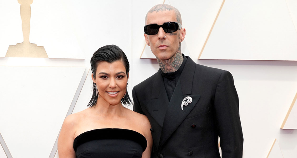 Kourtney Kardashian Drops Bombshell at Travis Barker’s Concert: Pregnancy Announcement Shakes Fans