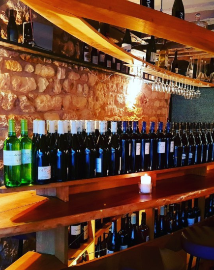 A Curated Guide to Eight of Paris’ Cosiest Wine Bars